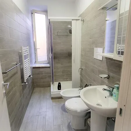 Aparts Apartman *